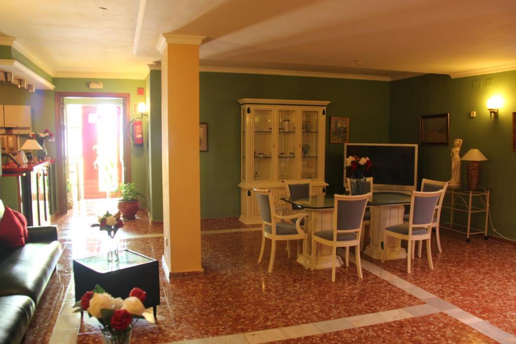 Hotel Vazquez Diaz Nerva Bagian luar foto